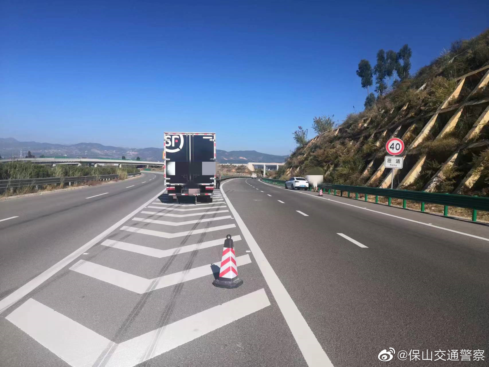 保山交通警察微博