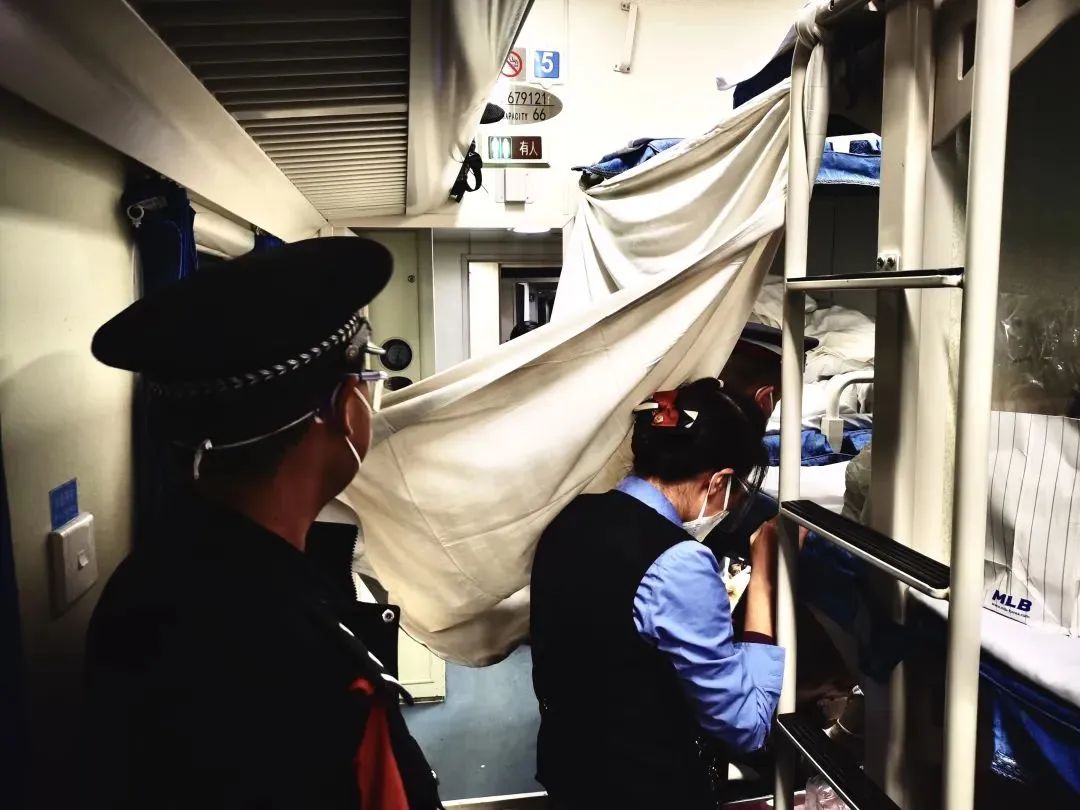 k79次列车上的"生命接力赛" - 资讯频道