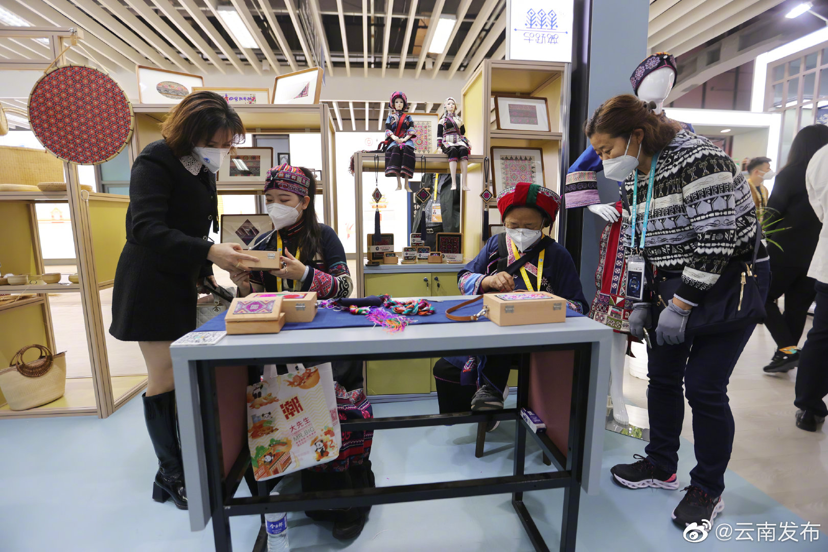 “云南发布”微博