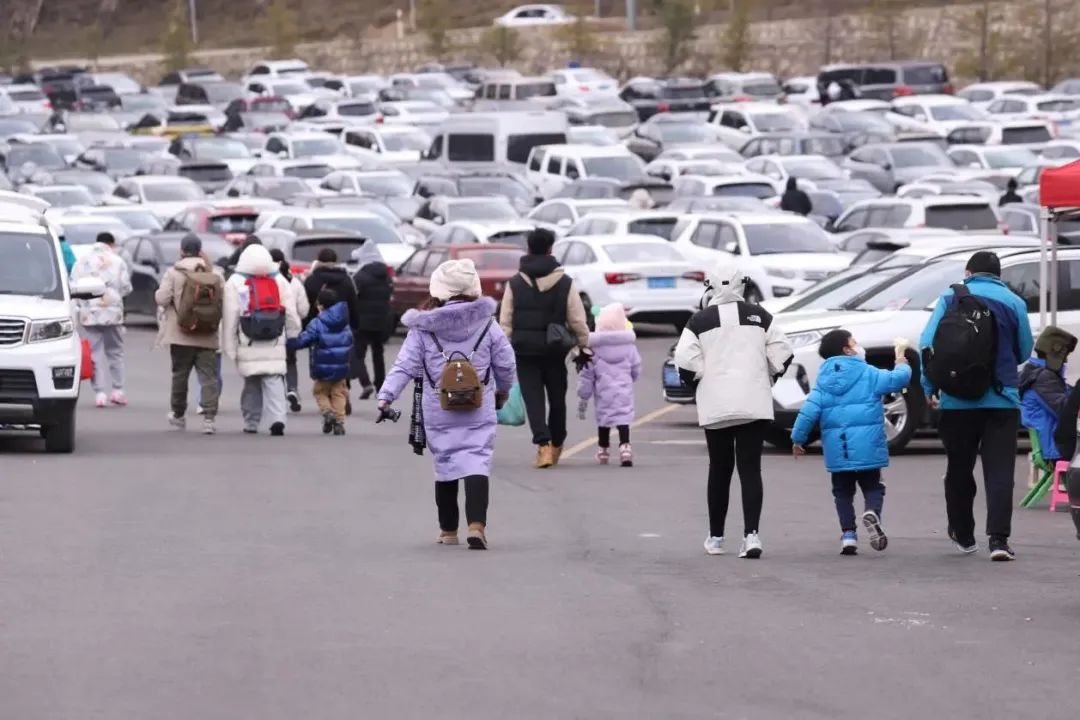 昆明轿子山旅游