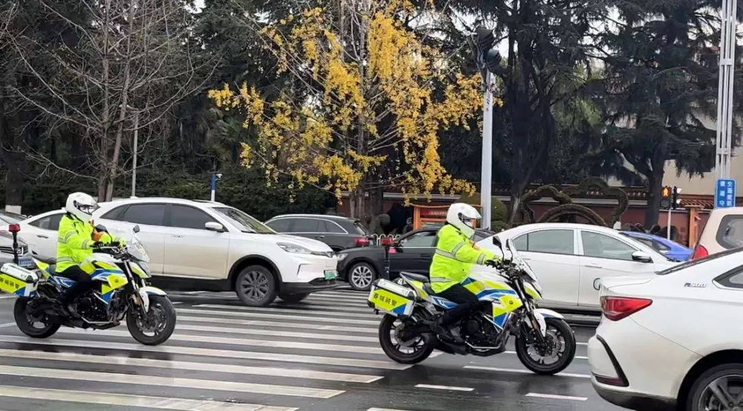 昆明交警