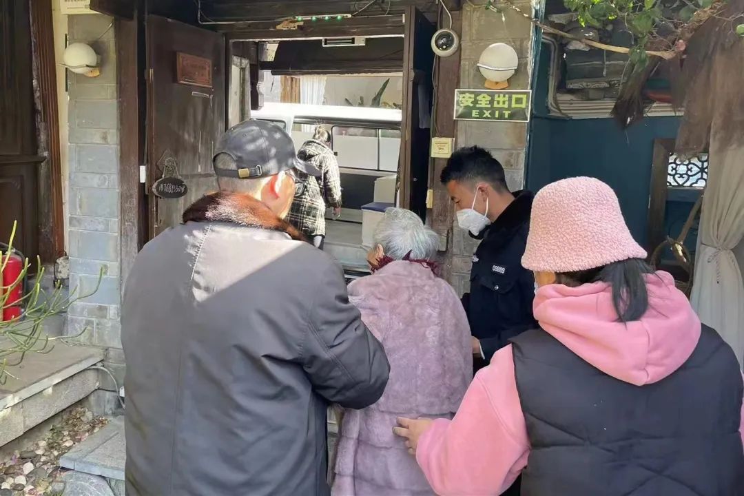 云南丽江警方