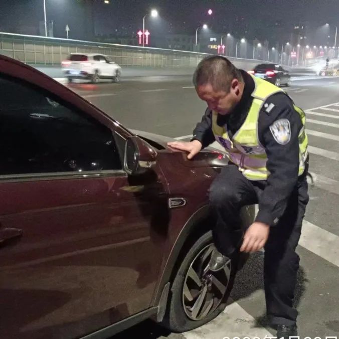昆明交警