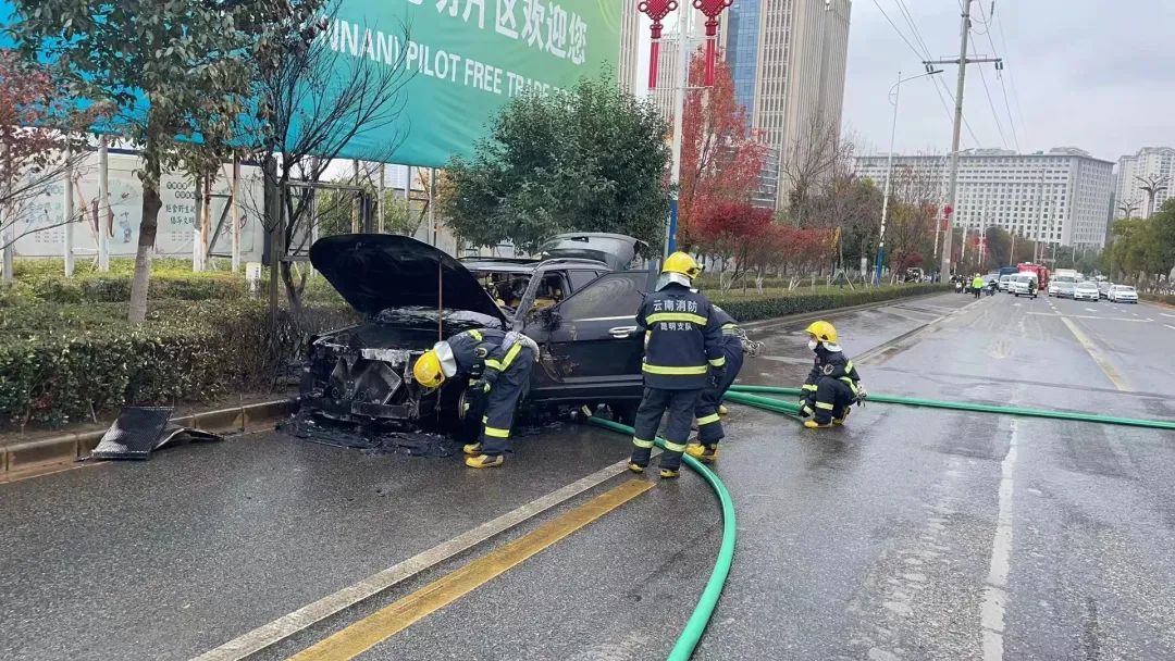 昆明交警