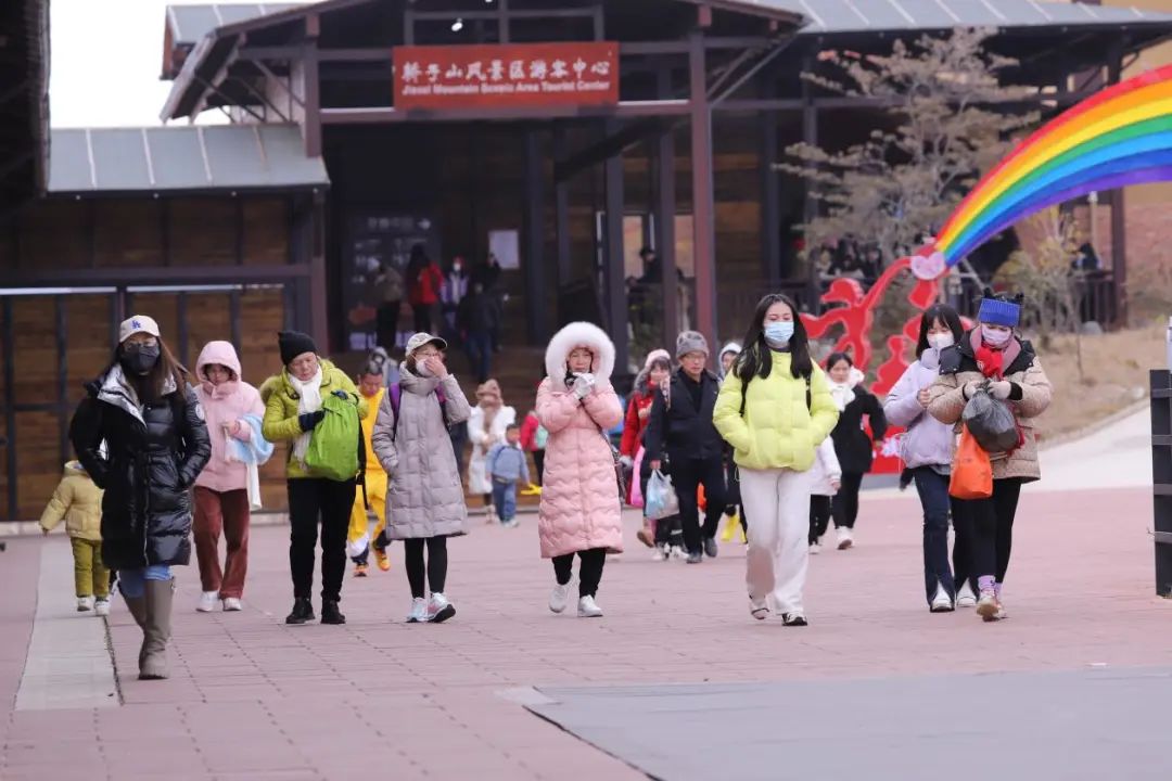 昆明轿子山旅游