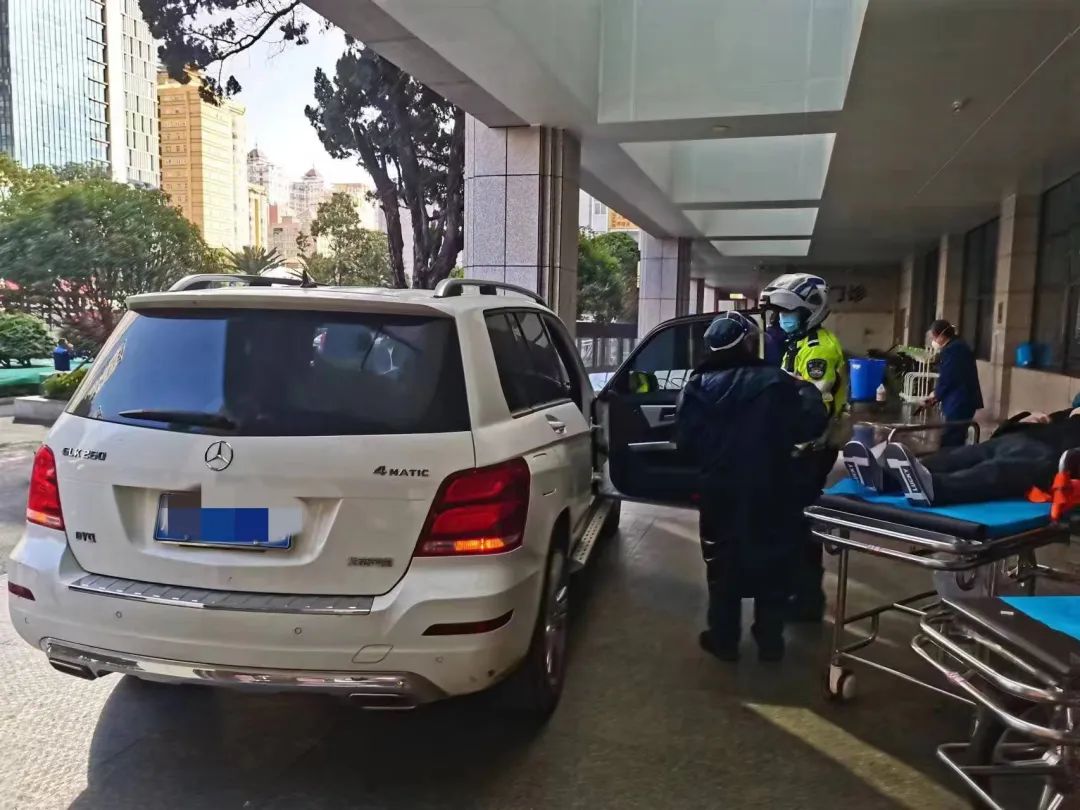 昆明交警