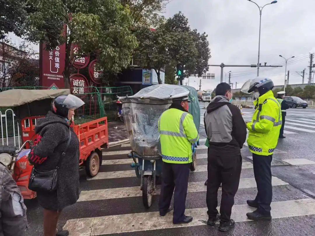 昆明交警