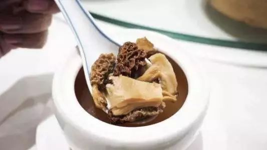 福贡先锋