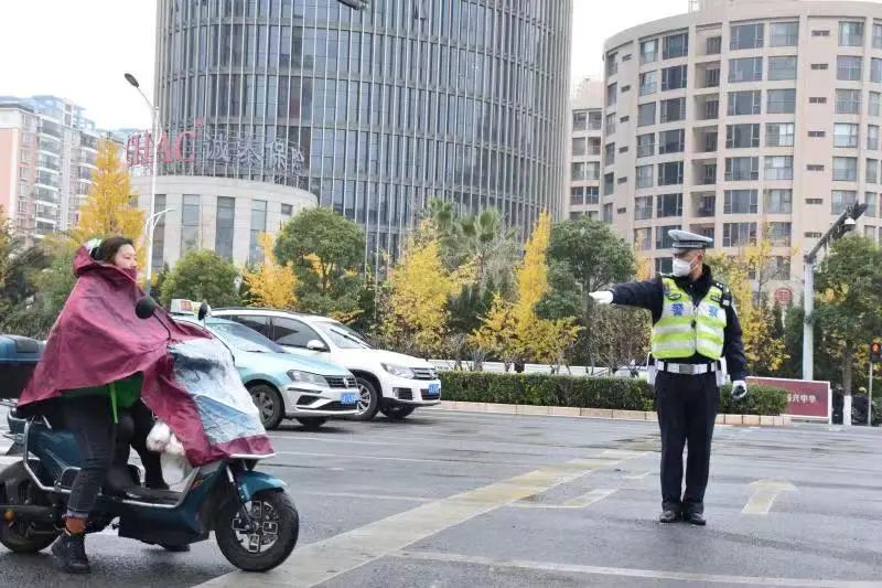 昆明交警