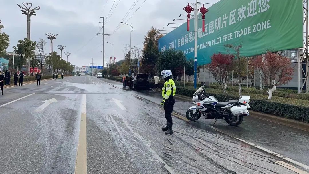 昆明交警