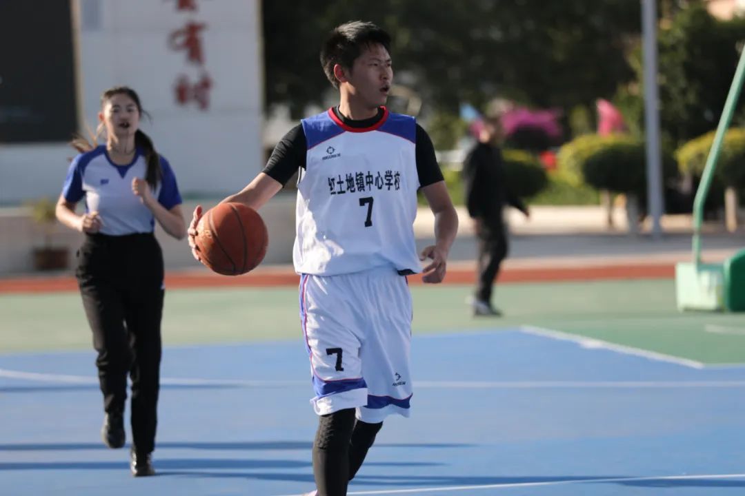 东川教育
