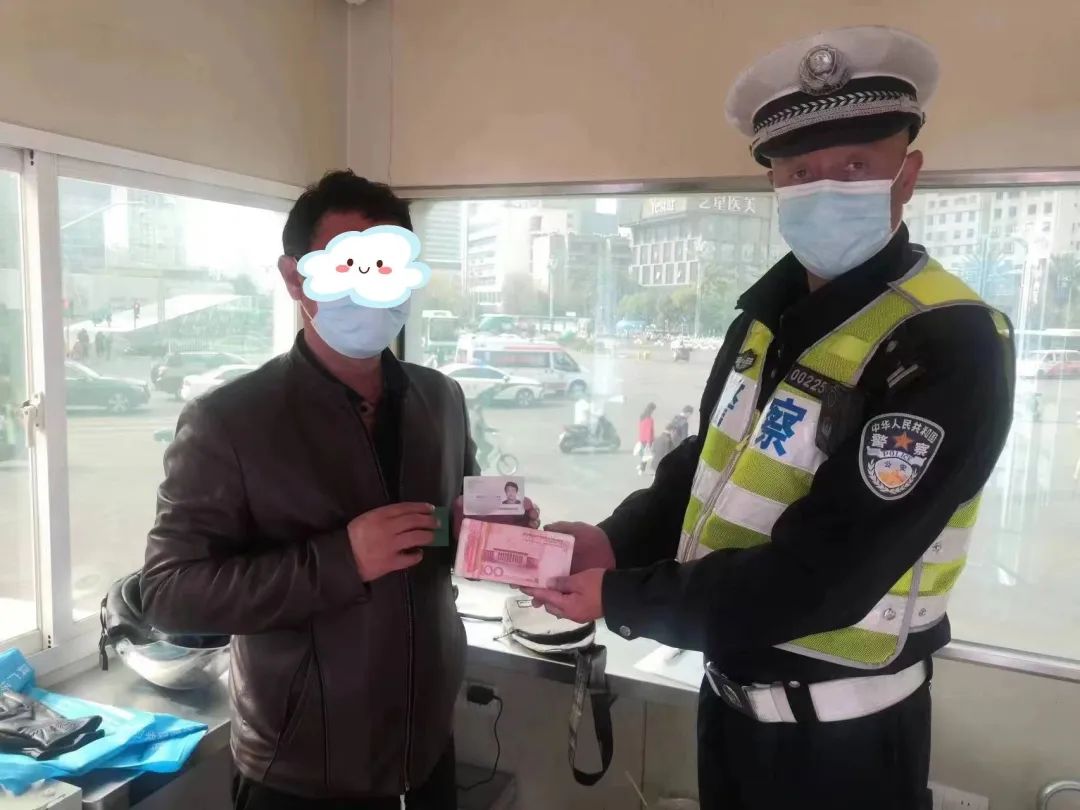 昆明交警