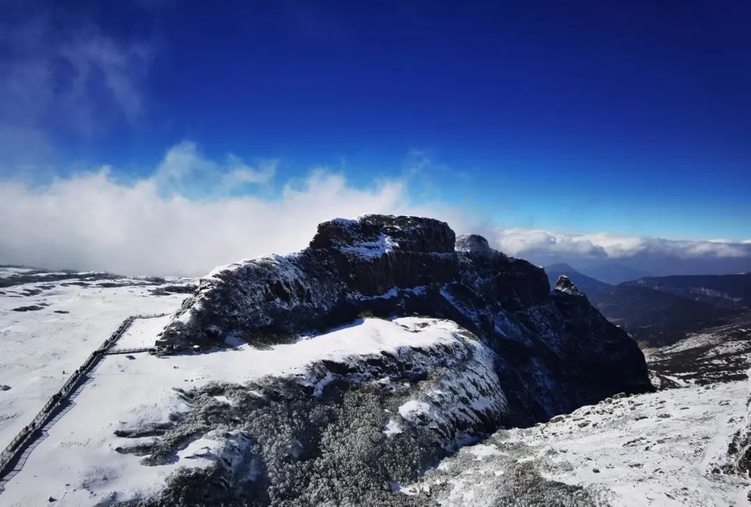 昆明轿子山旅游