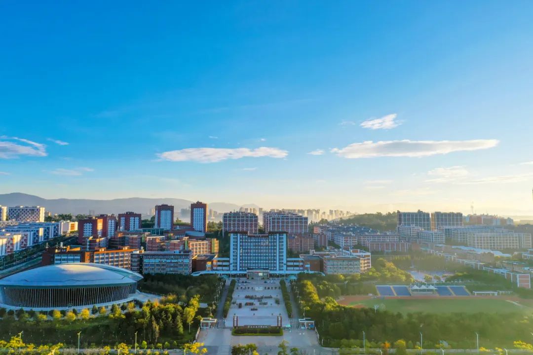 昆明西山教育体育