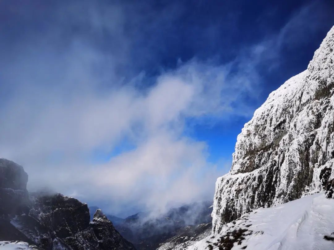 昆明轿子山旅游