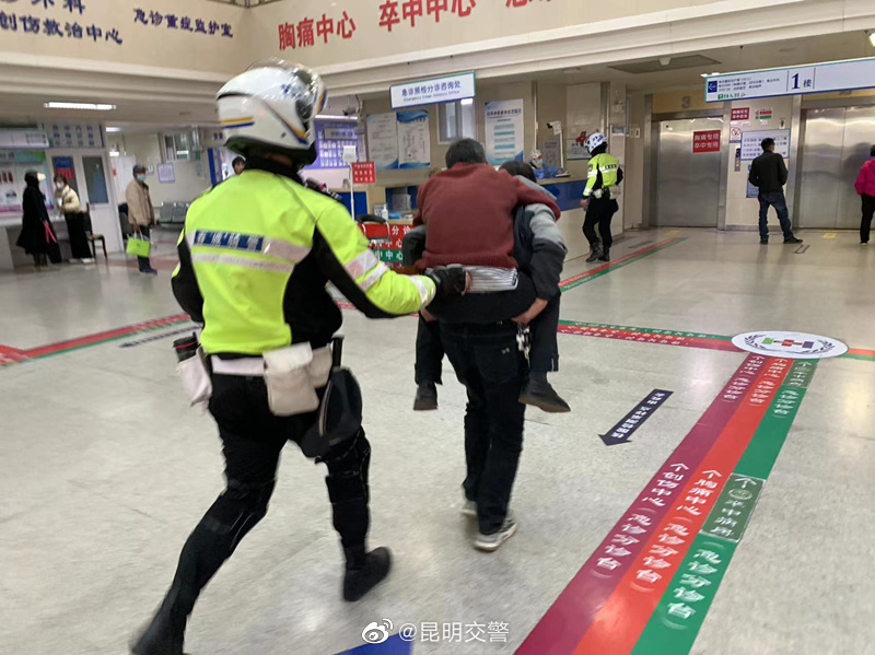昆明交警