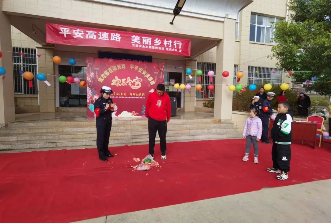 云南高速交警