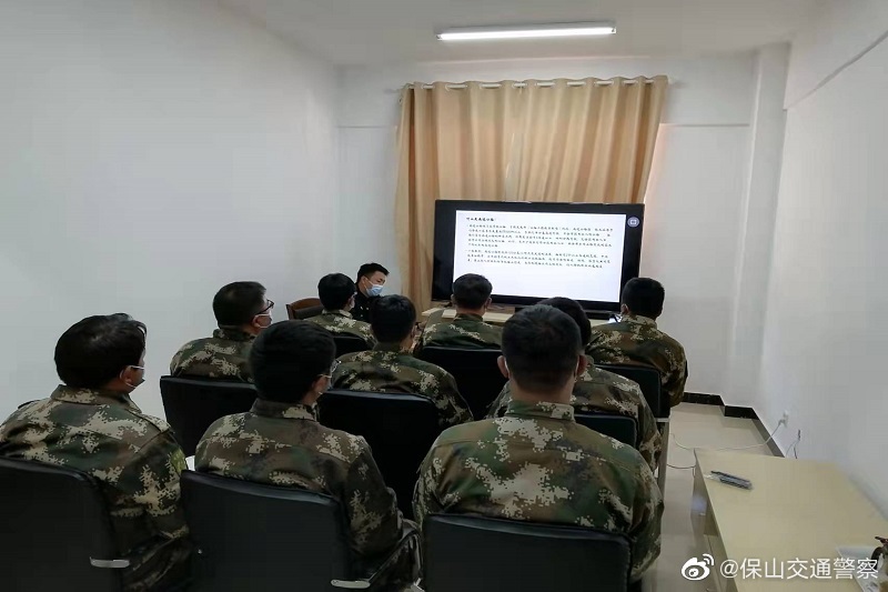 保山交通警察微博