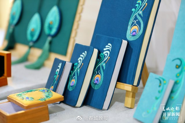南华：双手筑梦同致富 沪滇共绣五彩图