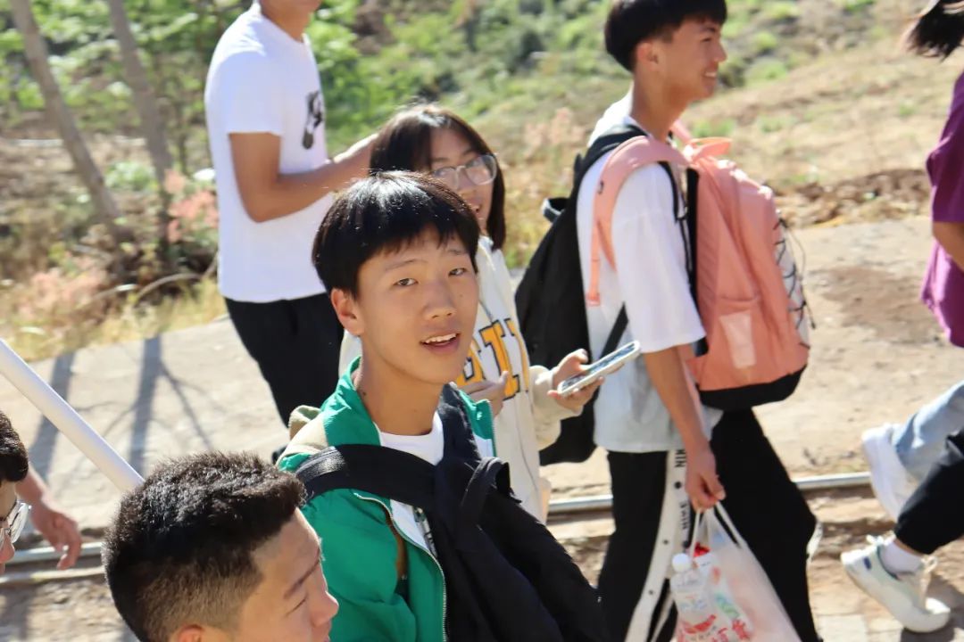 东川教育