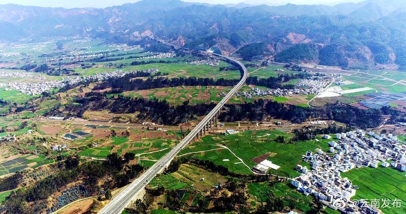 宁蒗至永胜高速公路全线通车