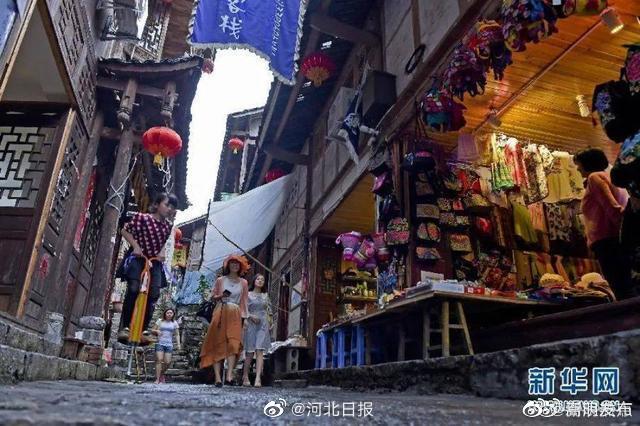 全国各地古镇相似度高达99%？连“特色小吃”都一模一样