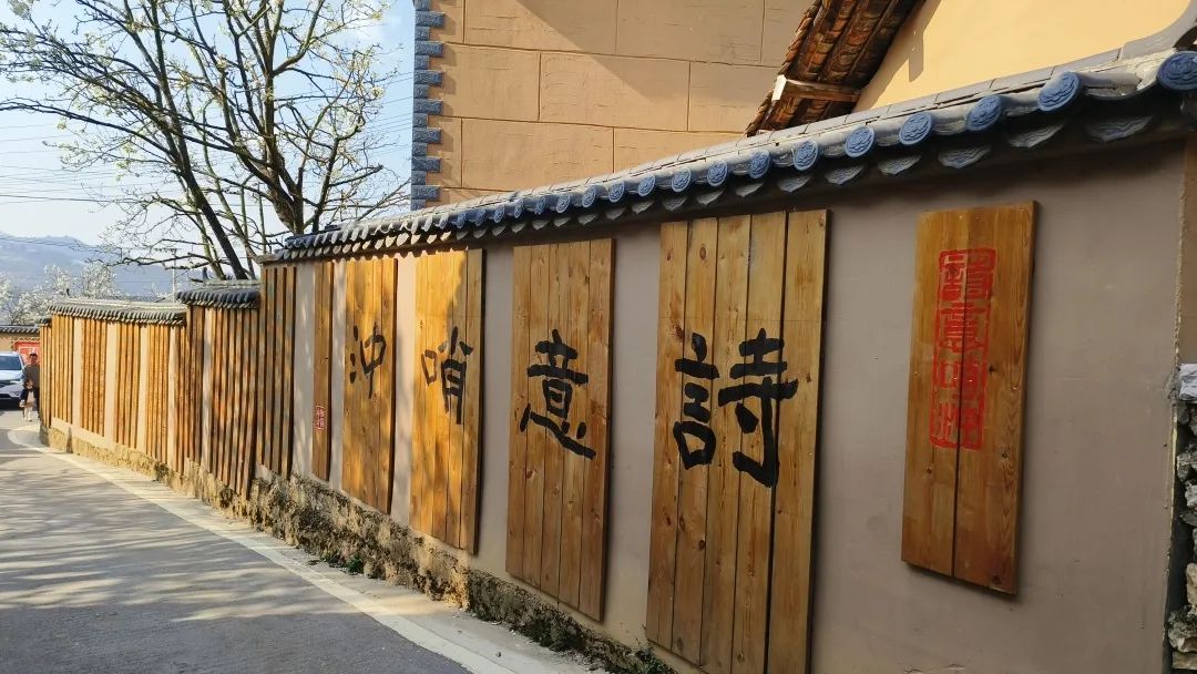 红河日报