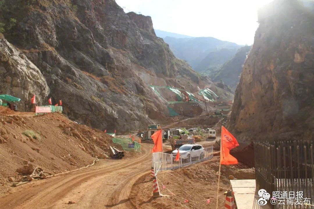鲁巧高速公路全面启动施工