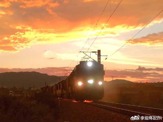 “云南发布”微博