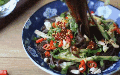 凉拌菜应该现做现吃 