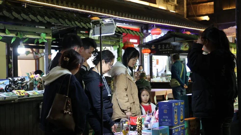 红河日报