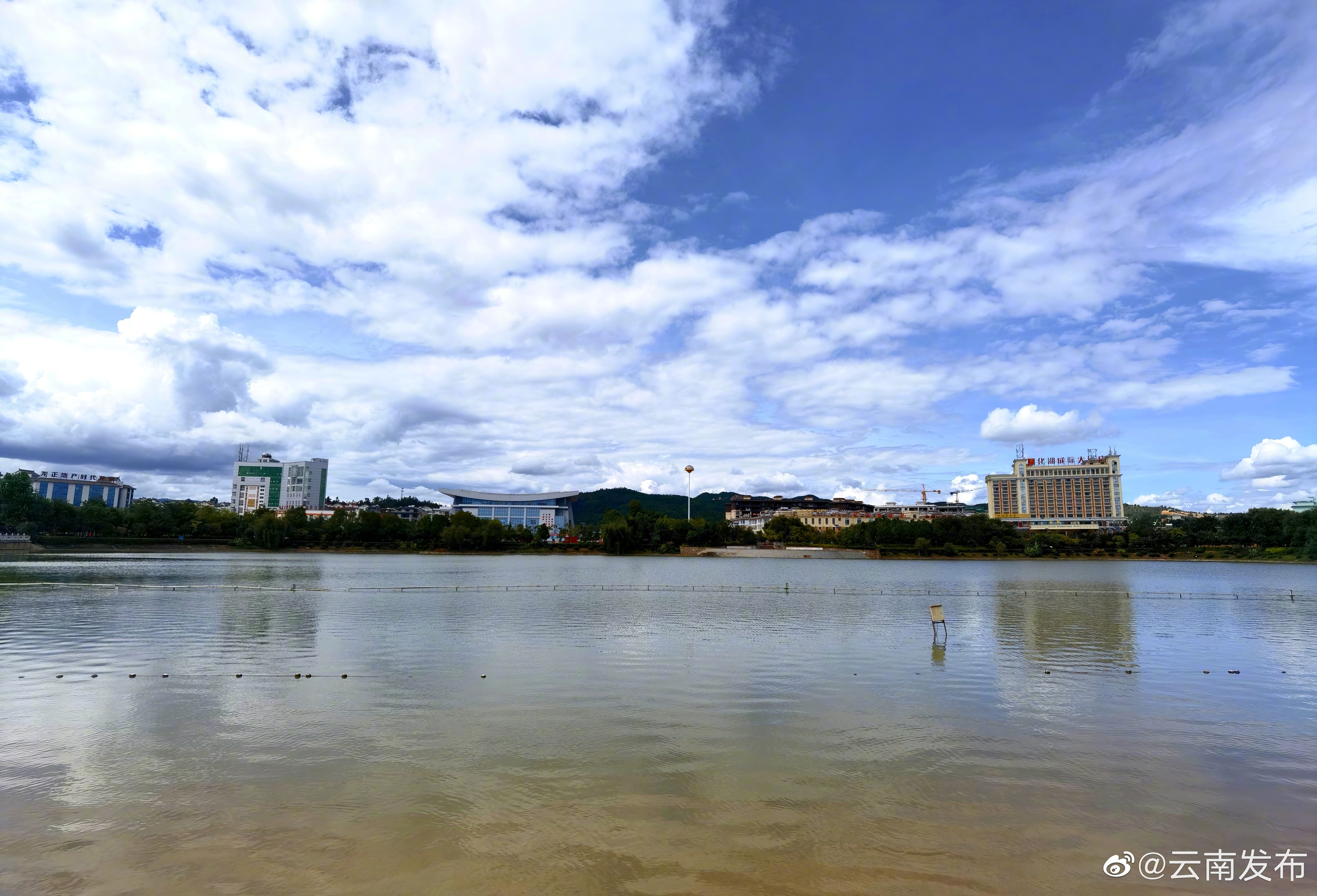 “云南发布”微博
