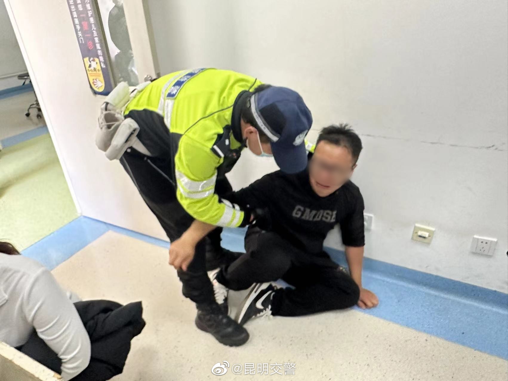 昆明交警
