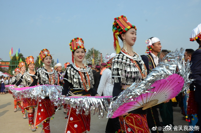 德宏文旅的亮丽名片：少数民族风情