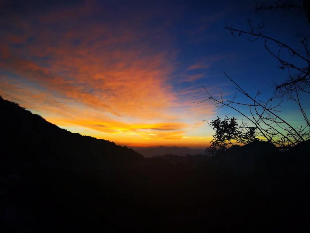 昆明轿子山旅游