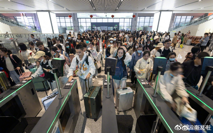 五一首日预计全国营业性客运量5699万人次