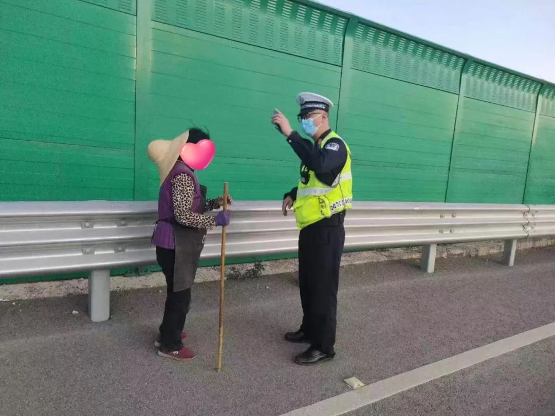 云南高速交警