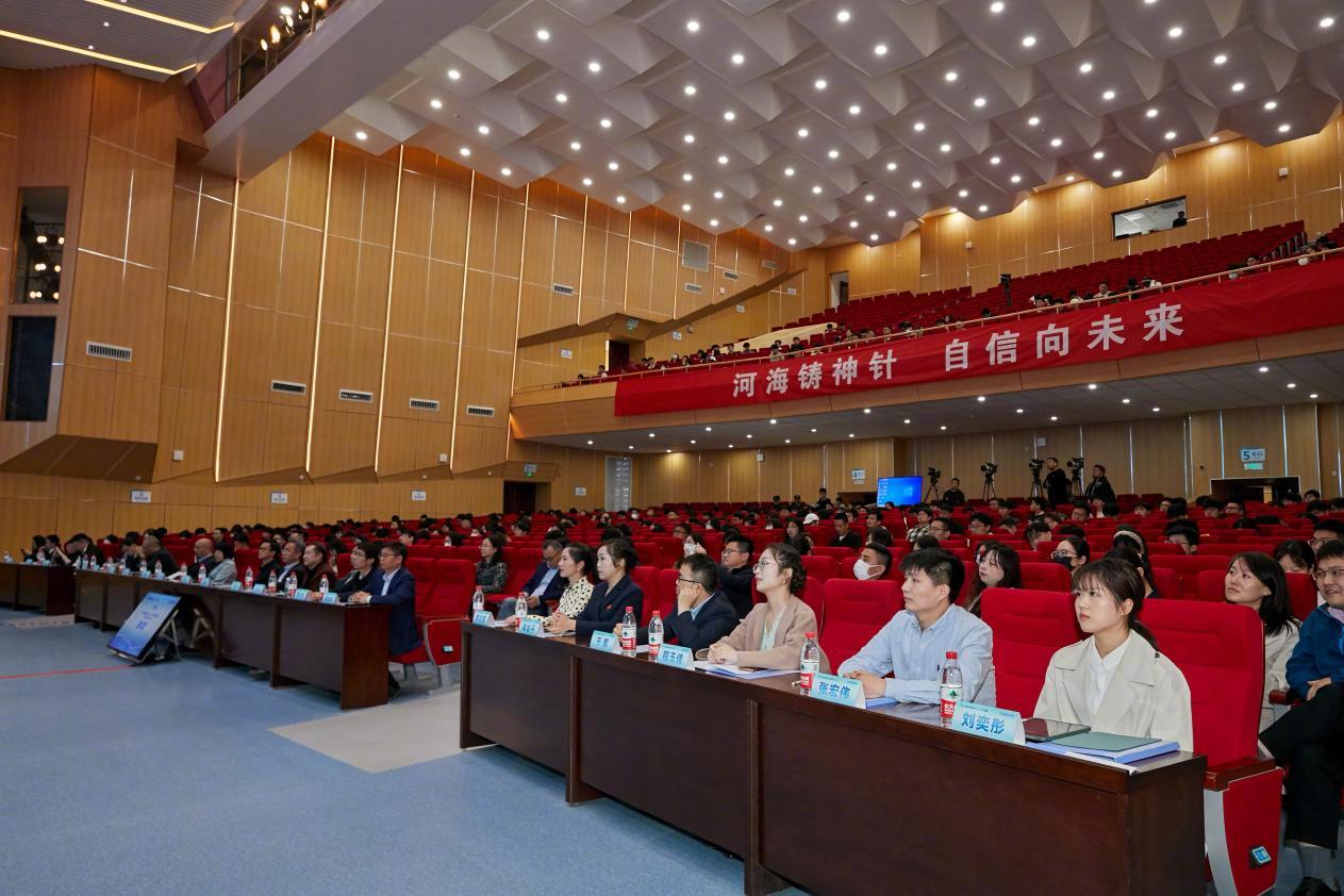 人民网