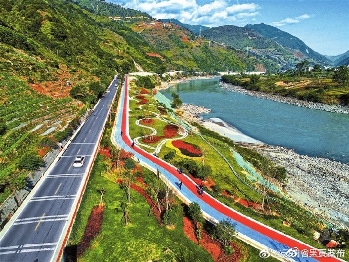 沿着绿美公路畅游七彩云南！我省加快“交通+全域旅游”融合发展
