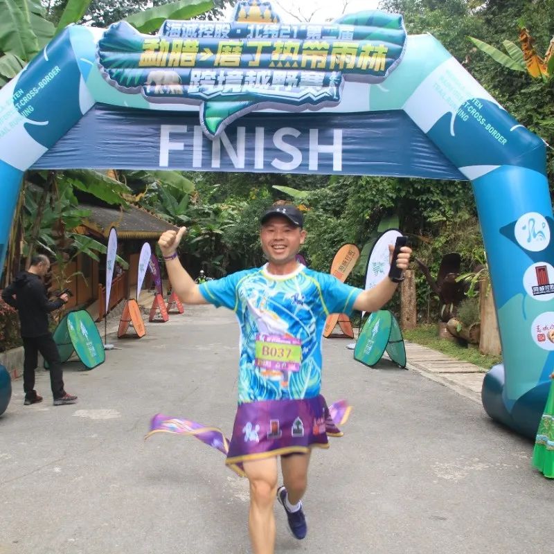 西双版纳望天树景区