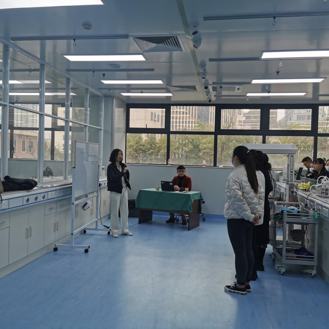 镇雄县人民医院