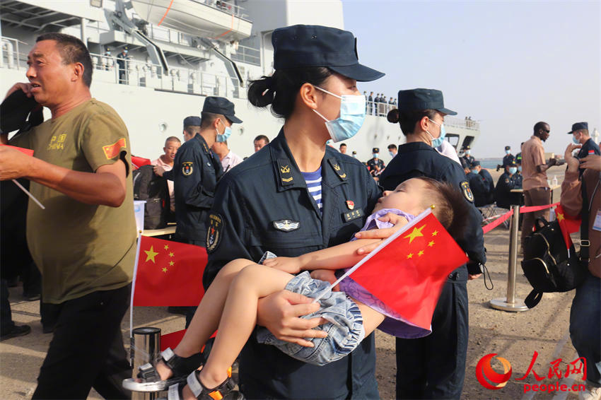 人民网
