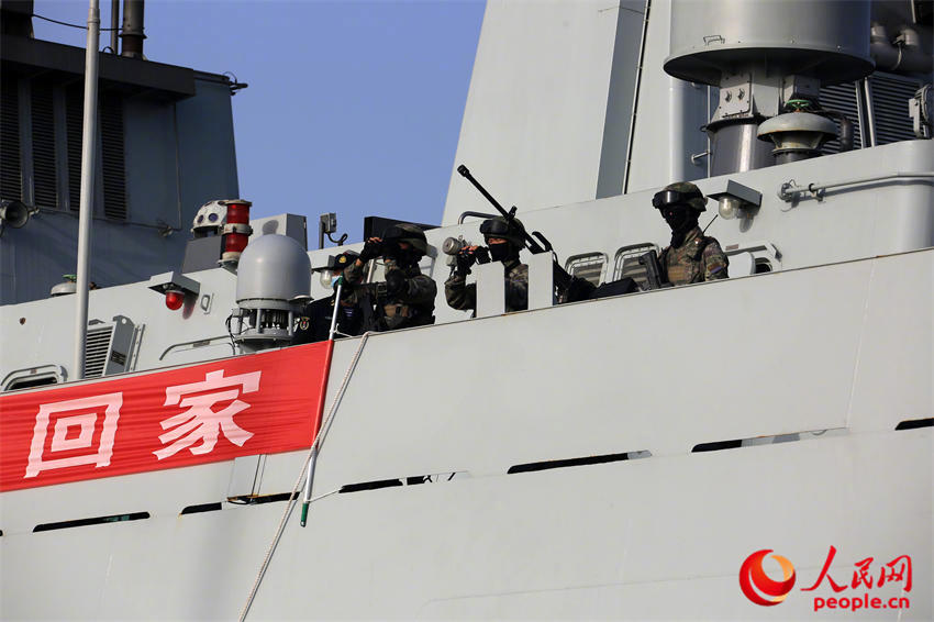 人民网
