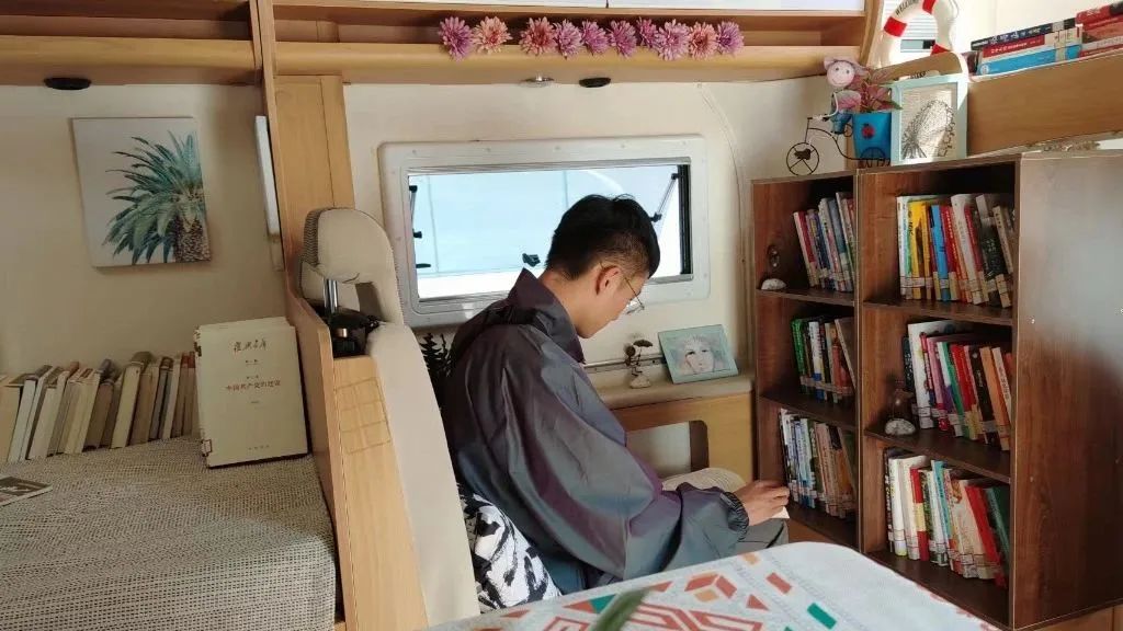 昆明市西山区图书馆