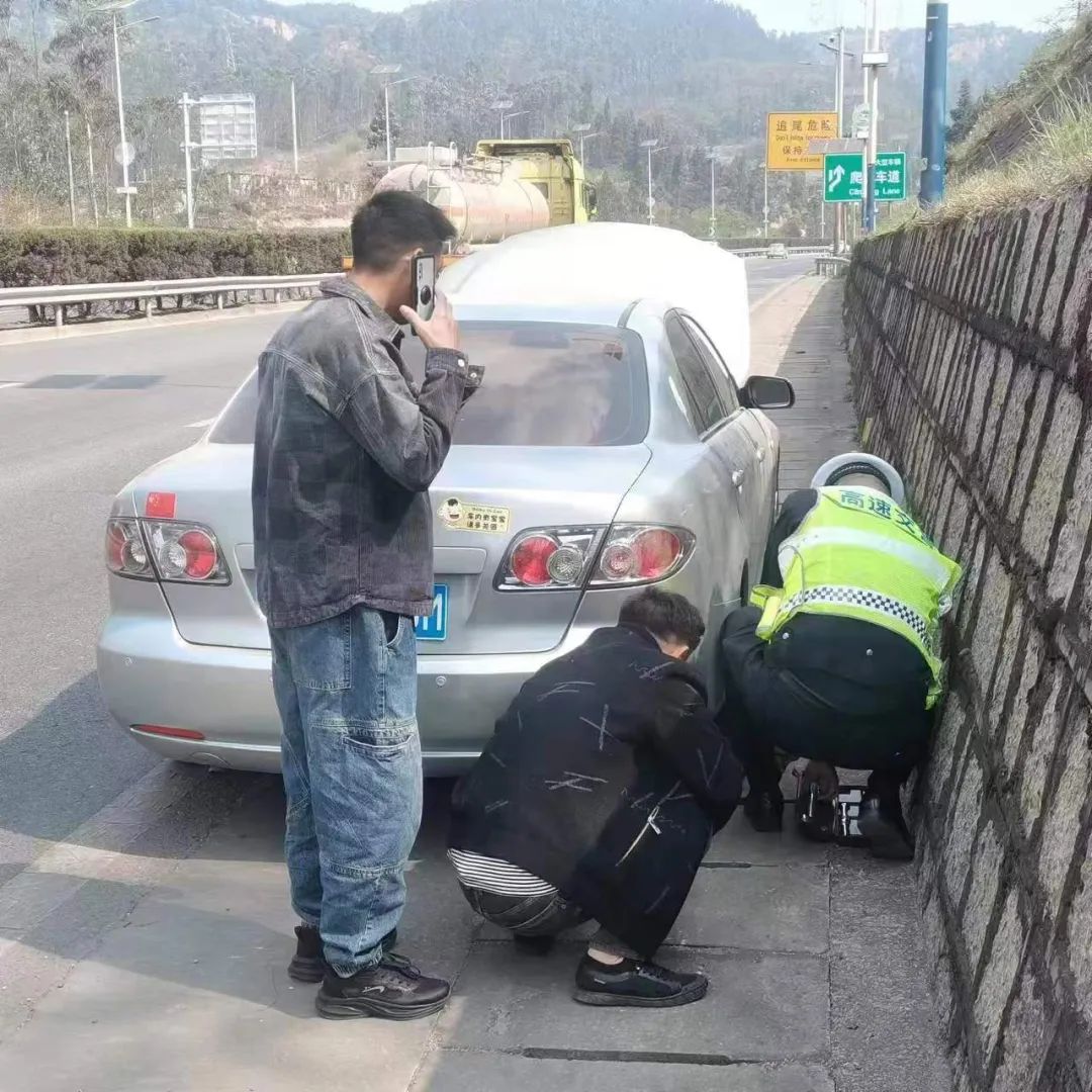 云南高速交警
