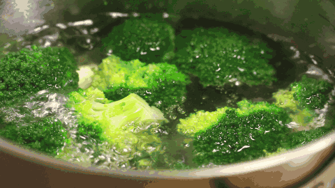 西兰花焯水有4个好处