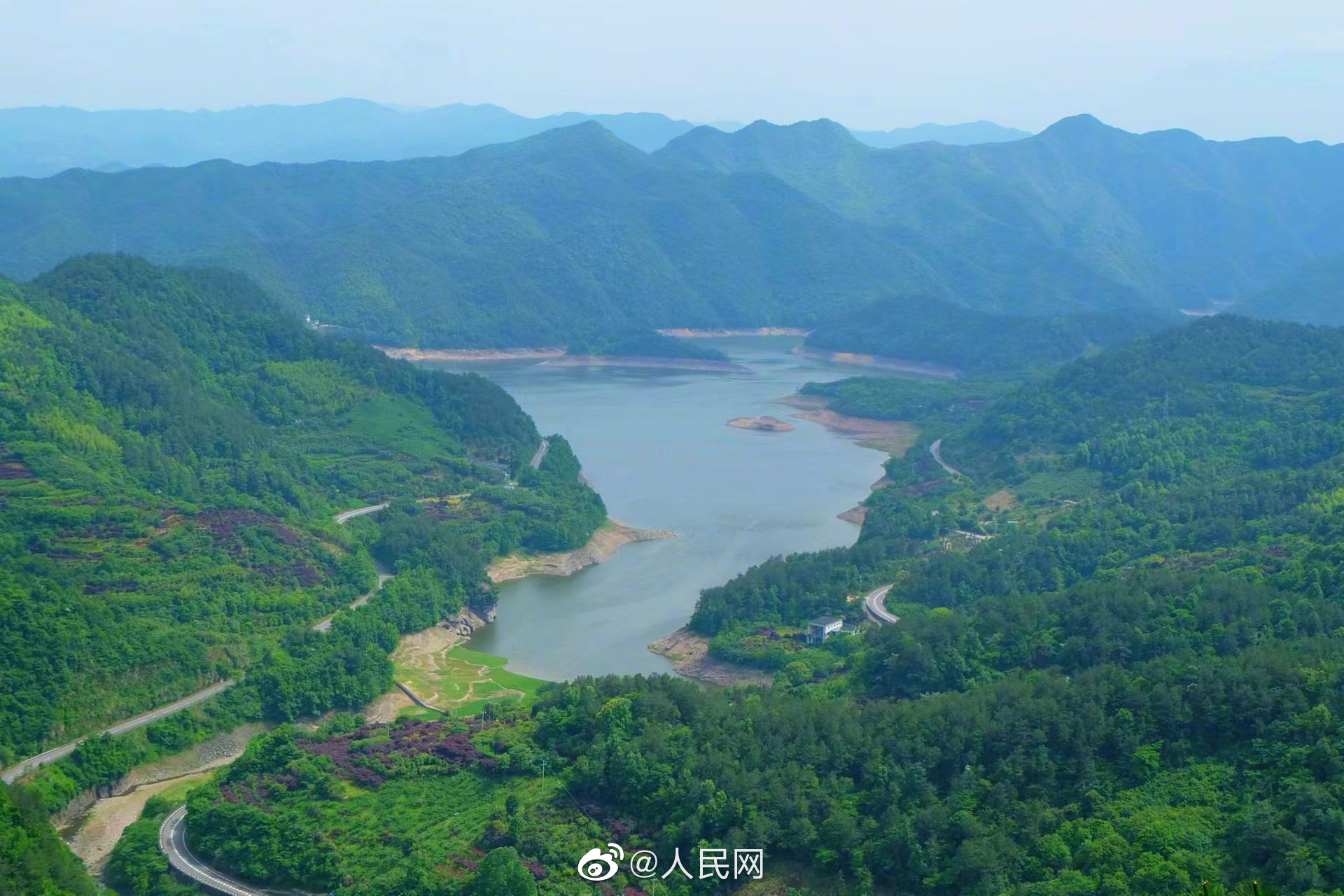 人民网