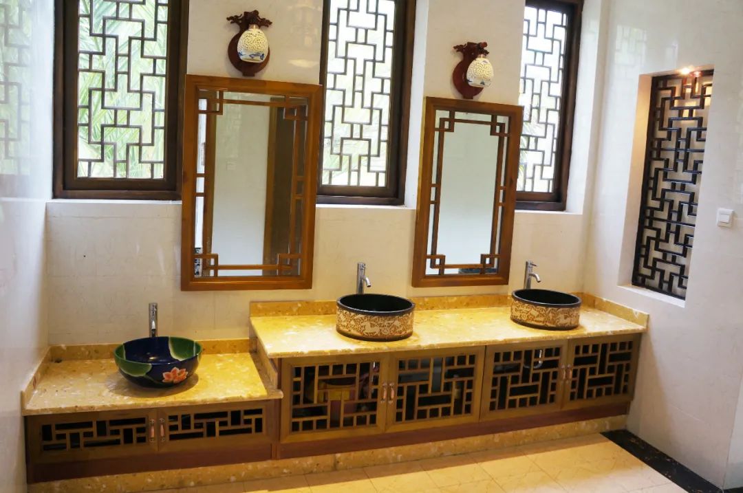 掌上春城