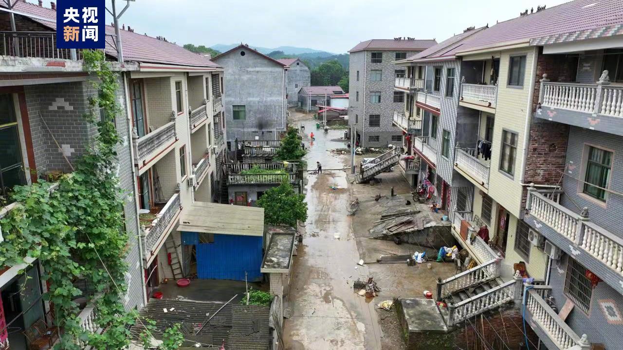 人民网