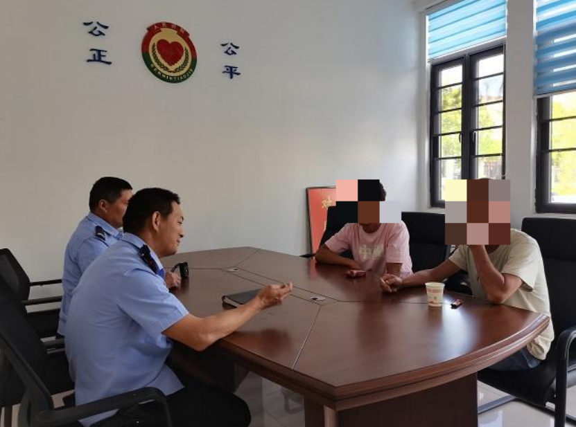 【普法强基】酒后摔伤引纠纷 民警调解促和谐